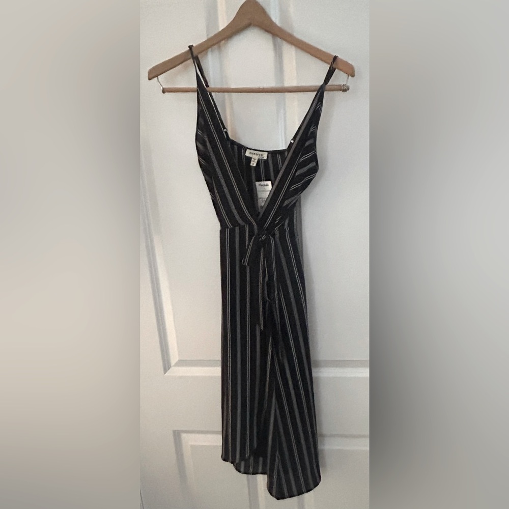 Striped sleeveless dress